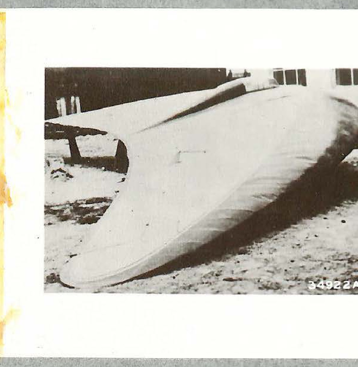 Photograph of a Horten glider on the ground. Number on photo: 34922A.C.